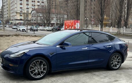 Tesla Model 3 I, 2018 год, 2 400 000 рублей, 1 фотография