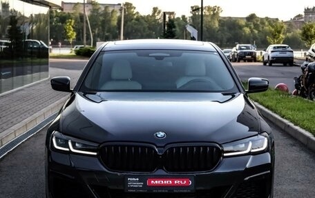 BMW 5 серия, 2021 год, 6 470 000 рублей, 1 фотография