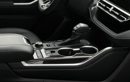 Toyota Highlander, 2025 год, 6 890 000 рублей, 26 фотография