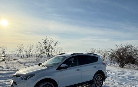 Toyota RAV4, 2018 год, 2 500 000 рублей, 4 фотография