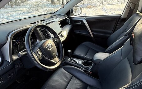 Toyota RAV4, 2018 год, 2 500 000 рублей, 7 фотография