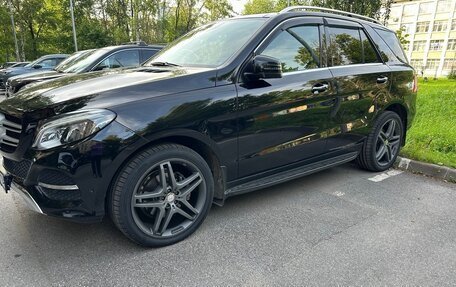 Mercedes-Benz GLE, 2016 год, 3 850 000 рублей, 2 фотография