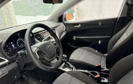 Hyundai Solaris II рестайлинг, 2017 год, 1 280 000 рублей, 2 фотография