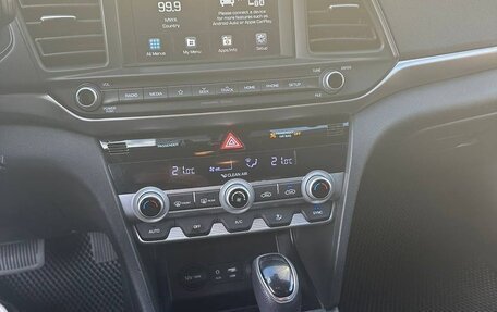 Hyundai Elantra VI рестайлинг, 2020 год, 1 450 000 рублей, 8 фотография