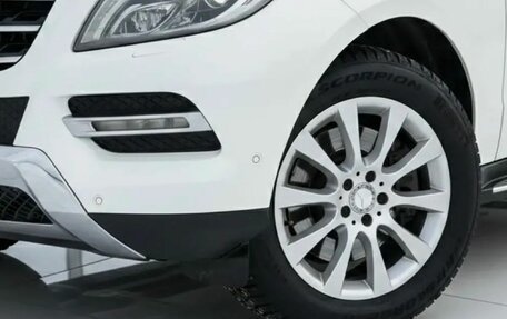 Mercedes-Benz M-Класс, 2012 год, 2 159 000 рублей, 8 фотография