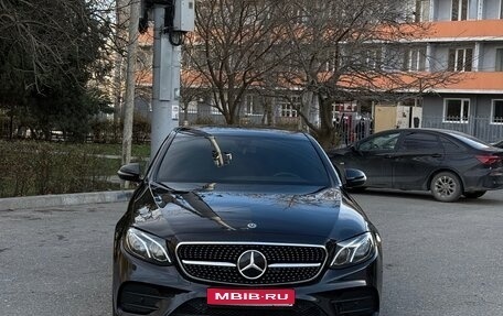 Mercedes-Benz E-Класс, 2019 год, 3 090 000 рублей, 1 фотография