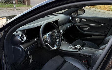 Mercedes-Benz E-Класс, 2019 год, 3 090 000 рублей, 6 фотография