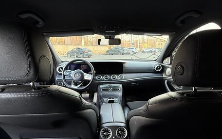 Mercedes-Benz E-Класс, 2019 год, 3 090 000 рублей, 8 фотография