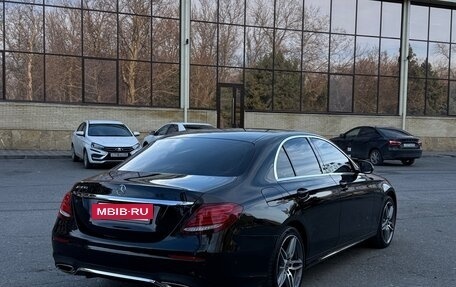 Mercedes-Benz E-Класс, 2019 год, 3 090 000 рублей, 3 фотография