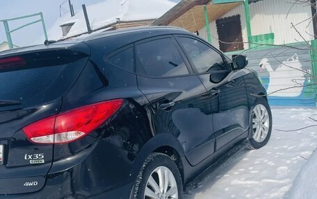 Hyundai ix35 I рестайлинг, 2012 год, 1 100 000 рублей, 2 фотография