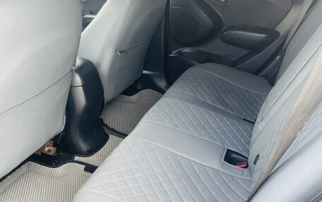 Hyundai ix35 I рестайлинг, 2012 год, 1 100 000 рублей, 8 фотография