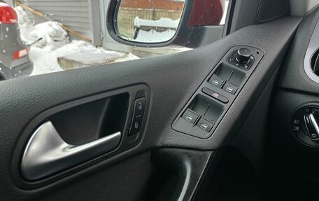 Volkswagen Tiguan I, 2012 год, 1 077 000 рублей, 9 фотография