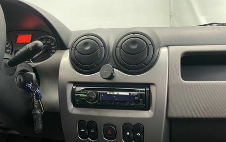 Renault Sandero I, 2011 год, 670 000 рублей, 16 фотография