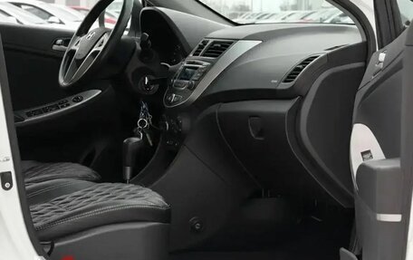 Hyundai Solaris II рестайлинг, 2014 год, 859 000 рублей, 15 фотография