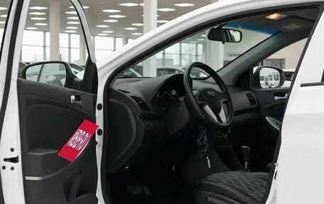 Hyundai Solaris II рестайлинг, 2014 год, 859 000 рублей, 14 фотография