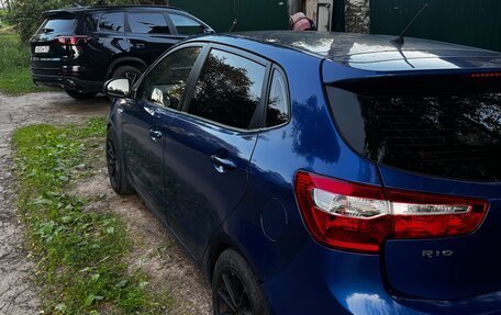 KIA Rio III рестайлинг, 2013 год, 612 000 рублей, 2 фотография