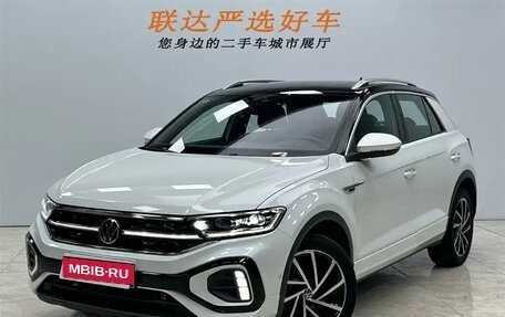 Volkswagen T-Roc I, 2023 год, 1 700 888 рублей, 1 фотография