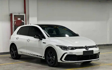 Volkswagen Golf VIII, 2022 год, 1 900 888 рублей, 3 фотография