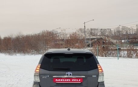 Toyota Prius Alpha I (ZVW40/41), 2011 год, 1 370 000 рублей, 5 фотография