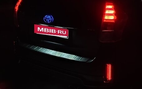 Toyota Prius Alpha I (ZVW40/41), 2011 год, 1 370 000 рублей, 20 фотография