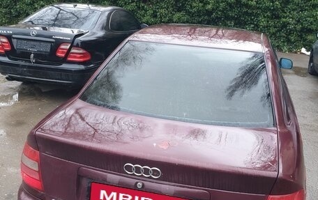 Audi A4, 1995 год, 200 000 рублей, 1 фотография