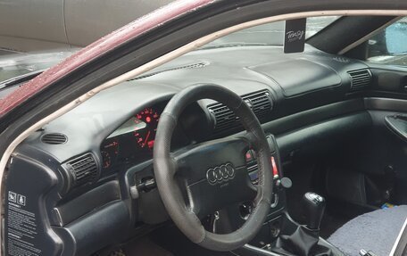 Audi A4, 1995 год, 200 000 рублей, 6 фотография