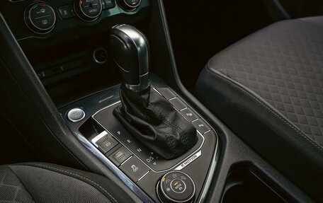 Volkswagen Tiguan II, 2017 год, 2 698 000 рублей, 12 фотография