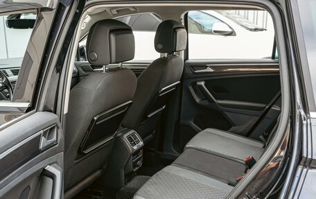 Volkswagen Tiguan II, 2017 год, 2 698 000 рублей, 11 фотография