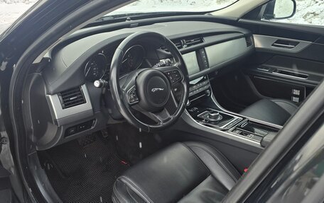 Jaguar XF II, 2016 год, 1 950 000 рублей, 10 фотография