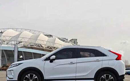 Mitsubishi Eclipse Cross, 2021 год, 1 990 000 рублей, 4 фотография