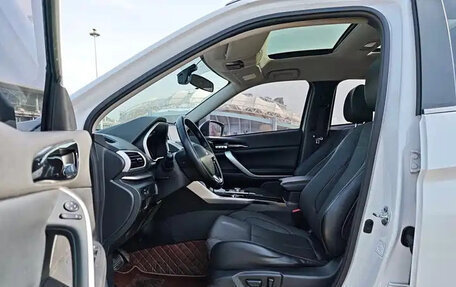 Mitsubishi Eclipse Cross, 2021 год, 1 990 000 рублей, 9 фотография