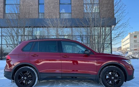 Volkswagen Tiguan II, 2021 год, 3 950 000 рублей, 5 фотография