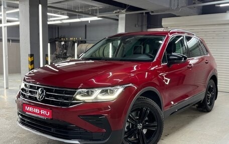 Volkswagen Tiguan II, 2021 год, 3 950 000 рублей, 1 фотография