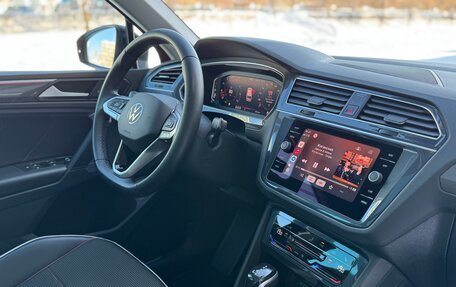 Volkswagen Tiguan II, 2021 год, 3 950 000 рублей, 12 фотография