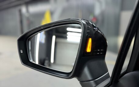 Volkswagen Tiguan II, 2021 год, 3 950 000 рублей, 20 фотография