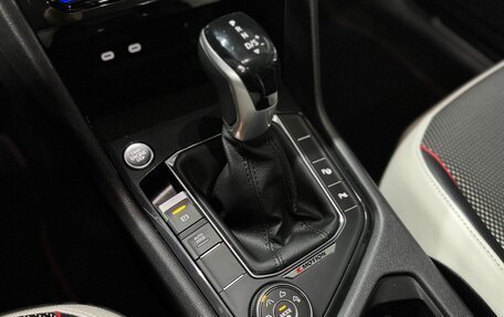 Volkswagen Tiguan II, 2021 год, 3 950 000 рублей, 26 фотография