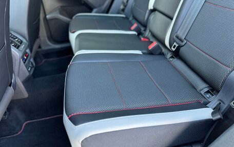 Volkswagen Tiguan II, 2021 год, 3 950 000 рублей, 34 фотография