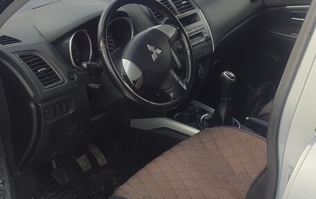 Mitsubishi ASX I рестайлинг, 2011 год, 1 000 000 рублей, 8 фотография