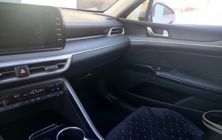 KIA K5, 2021 год, 2 500 000 рублей, 13 фотография