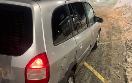 Opel Zafira A рестайлинг, 2004 год, 235 000 рублей, 2 фотография