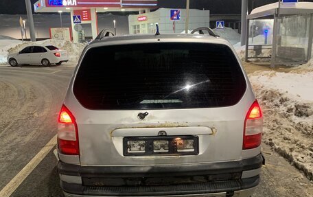 Opel Zafira A рестайлинг, 2004 год, 235 000 рублей, 9 фотография