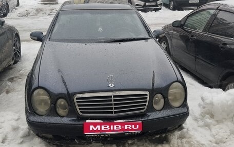 Mercedes-Benz CLK-Класс, 2000 год, 370 000 рублей, 1 фотография