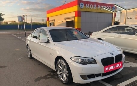 BMW 5 серия, 2011 год, 950 000 рублей, 3 фотография