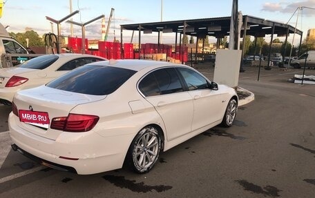 BMW 5 серия, 2011 год, 950 000 рублей, 4 фотография