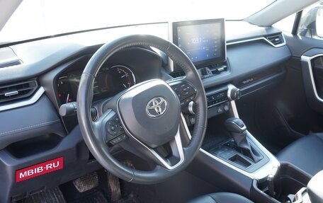 Toyota RAV4, 2021 год, 3 000 000 рублей, 14 фотография