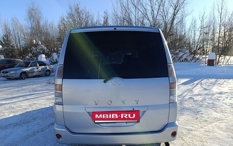 Toyota Voxy II, 2002 год, 780 000 рублей, 7 фотография