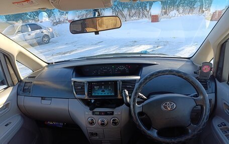 Toyota Voxy II, 2002 год, 780 000 рублей, 10 фотография