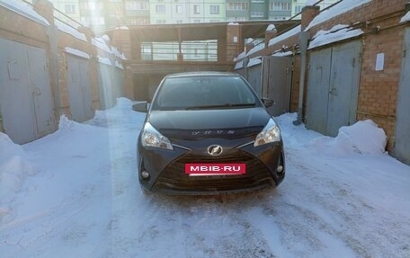 Toyota Vitz, 2017 год, 985 000 рублей, 9 фотография