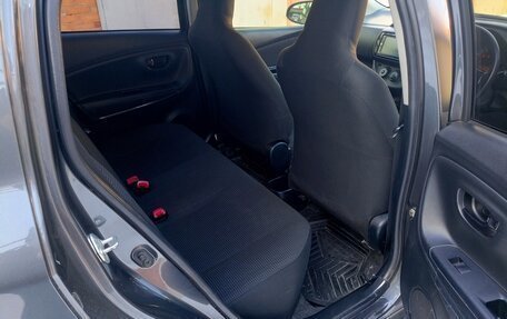 Toyota Vitz, 2017 год, 985 000 рублей, 12 фотография