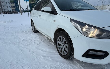 Hyundai Solaris II рестайлинг, 2019 год, 1 330 000 рублей, 3 фотография